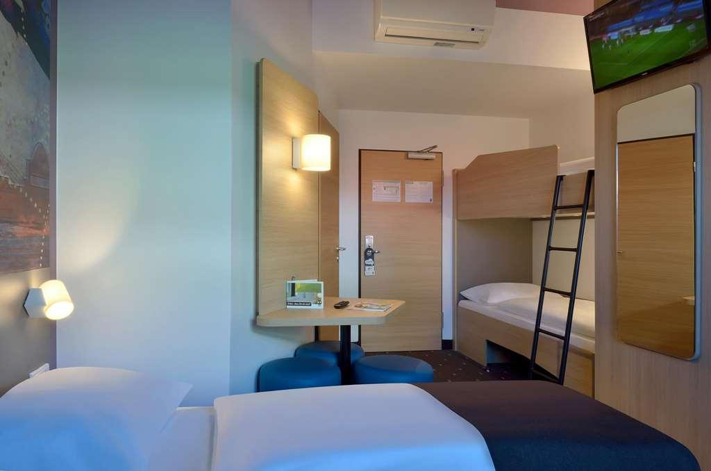 B&B Hotel Duesseldorf-Airport Phòng bức ảnh