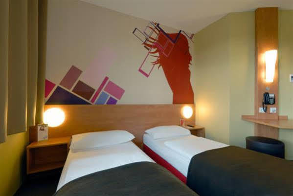 B&B Hotel Duesseldorf-Airport Ngoại thất bức ảnh