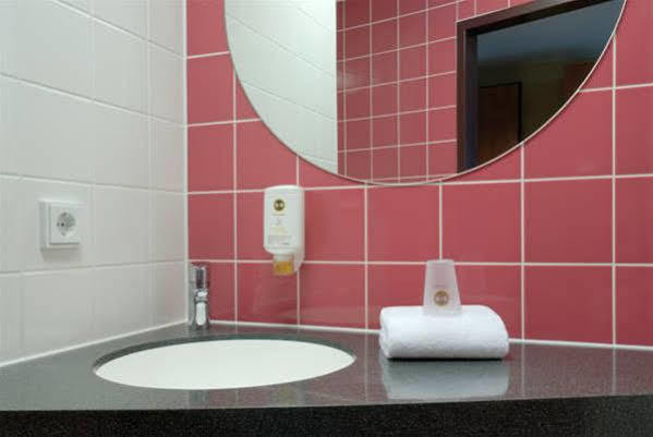 B&B Hotel Duesseldorf-Airport Ngoại thất bức ảnh